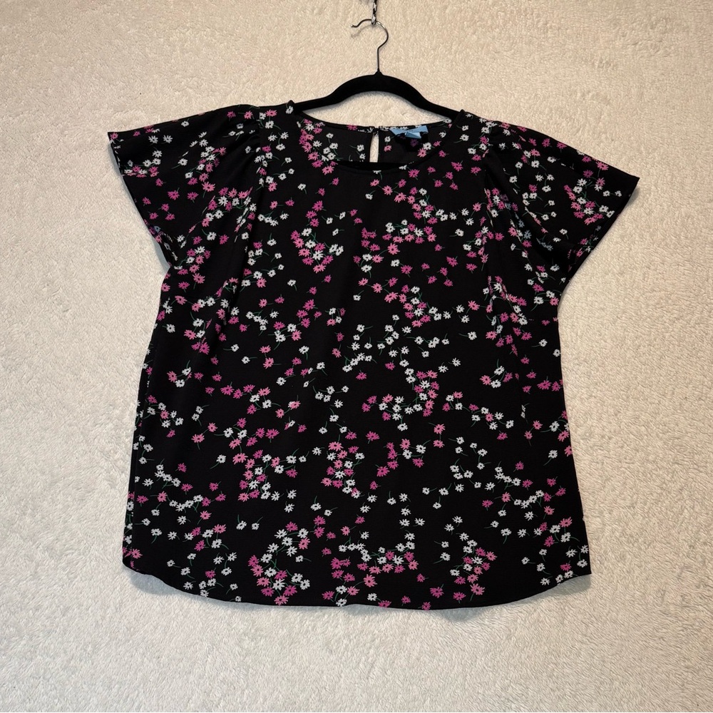 Cece Floral Flutter Sleeves Top Size Large